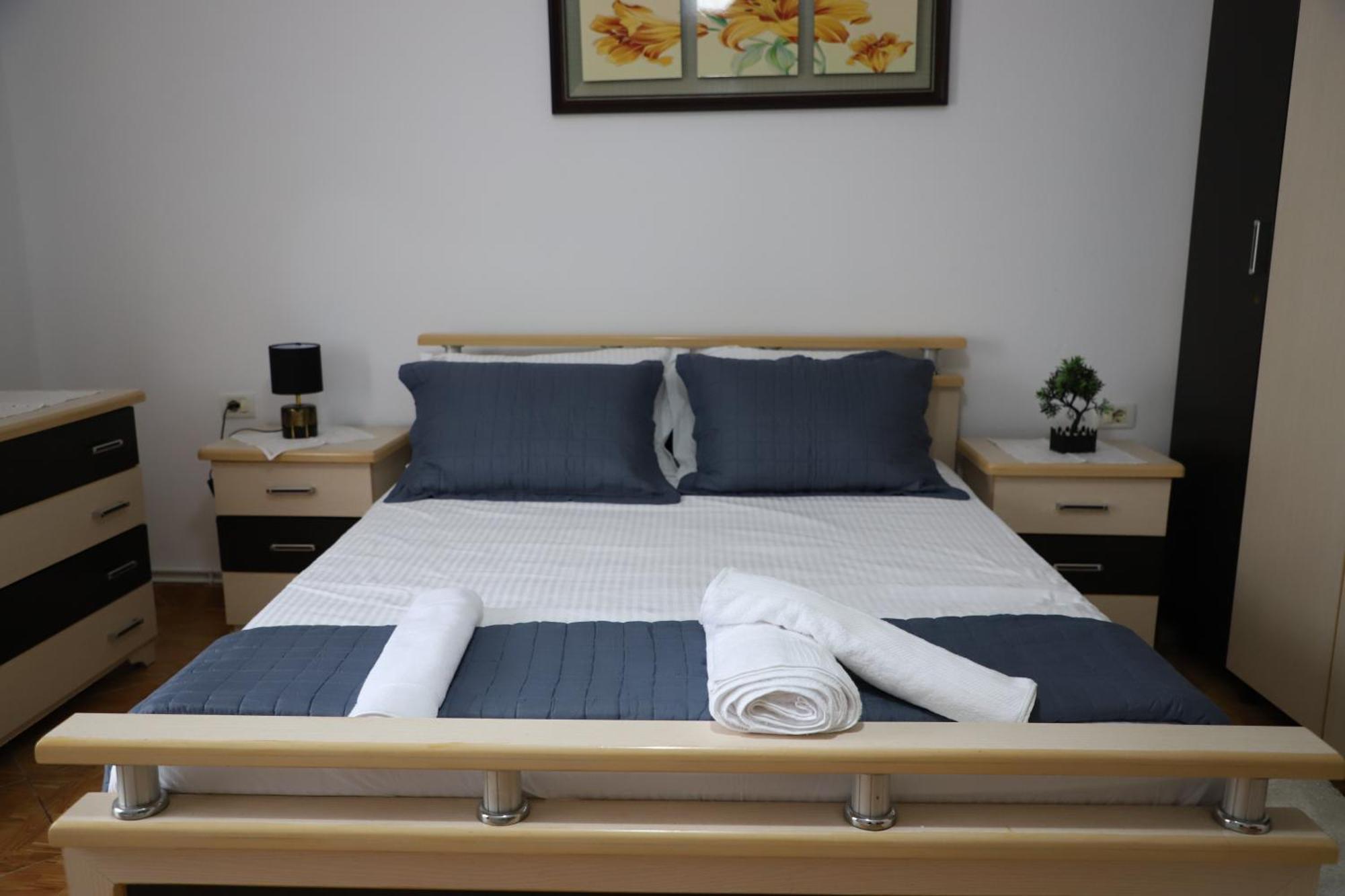 Apartment Xheison Berat Eksteriør bilde