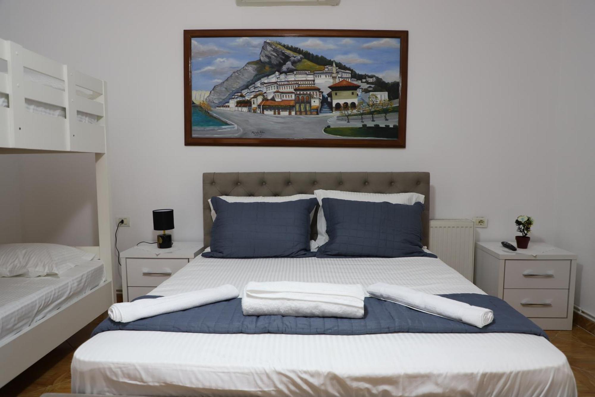 Apartment Xheison Berat Eksteriør bilde