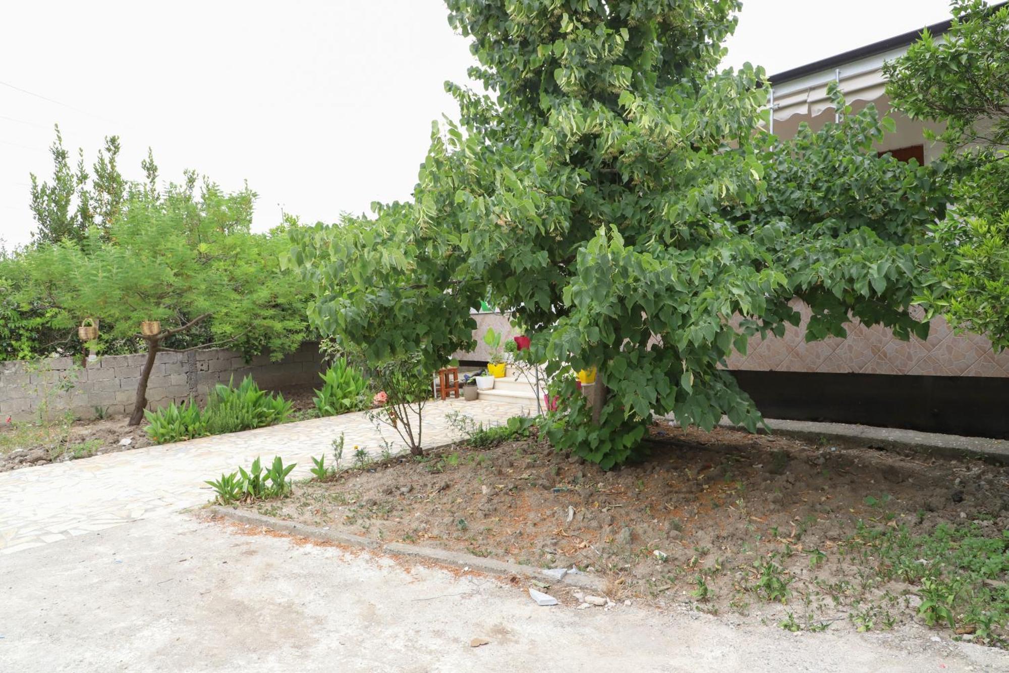 Apartment Xheison Berat Eksteriør bilde