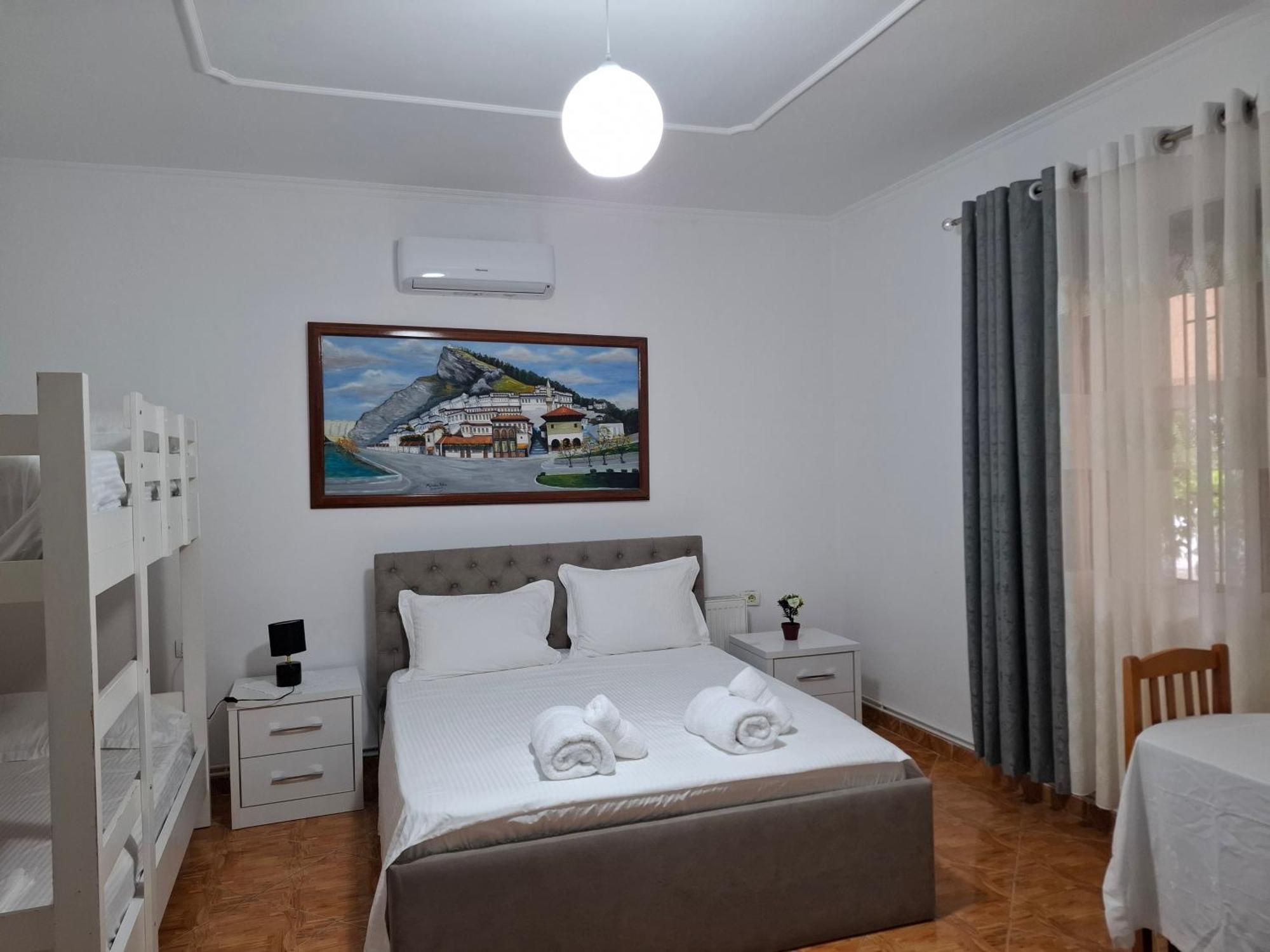 Apartment Xheison Berat Eksteriør bilde